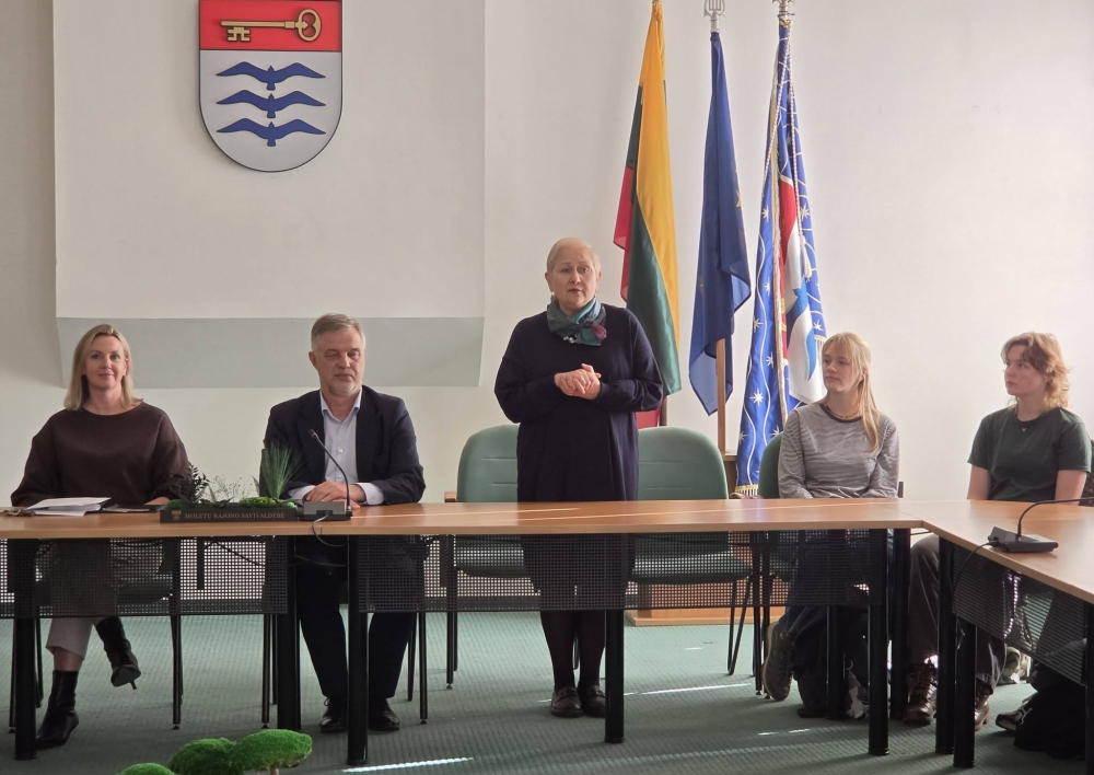 Molėtuose pirmuosius žingsnius žengia Jaunojo pedagogo klubas