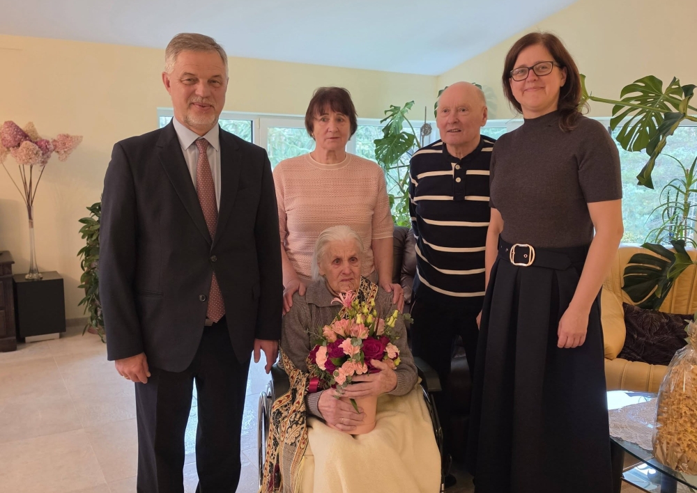 Garbingas jubiliejus – Luokesos seniūnijos gyventojai Vandai Tunkevičienei 100 metų