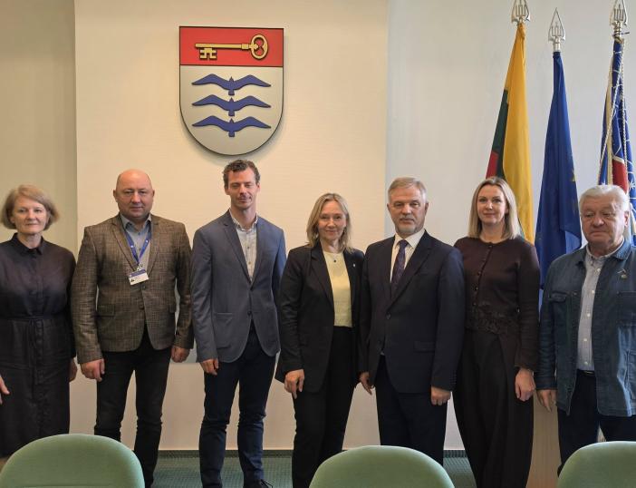 Molėtų rajono savivaldybė ir Gamtos tyrimų centras pasirašė bendradarbiavimo sutartį