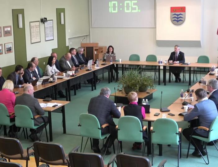 Vasario 15 d. tarybos posėdyje