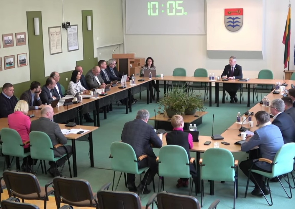 Vasario 15 d. tarybos posėdyje