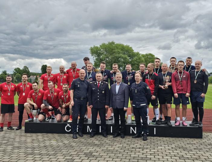 Molėtuose vyko Valstybinės priešgaisrinės gelbėjimo tarnybos mini futbolo turnyras