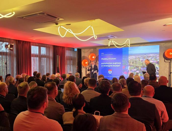 Molėtų verslo forume – apie regionų augimą, konkurencingumą ir naujas galimybes