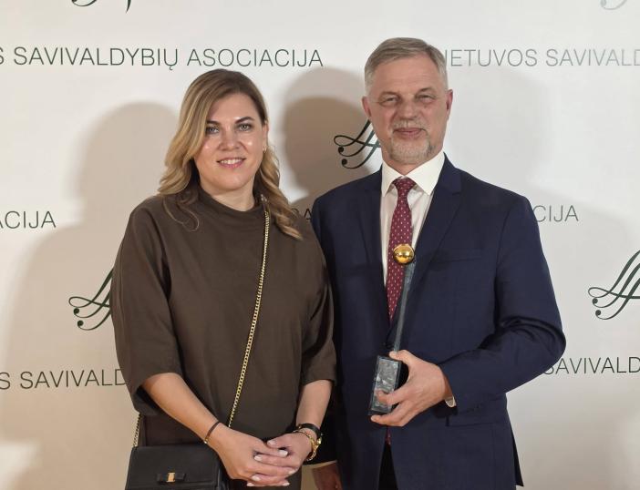 Molėtų rajono savivaldybei – „Auksinė krivūlė“ už proveržį renovacijoje