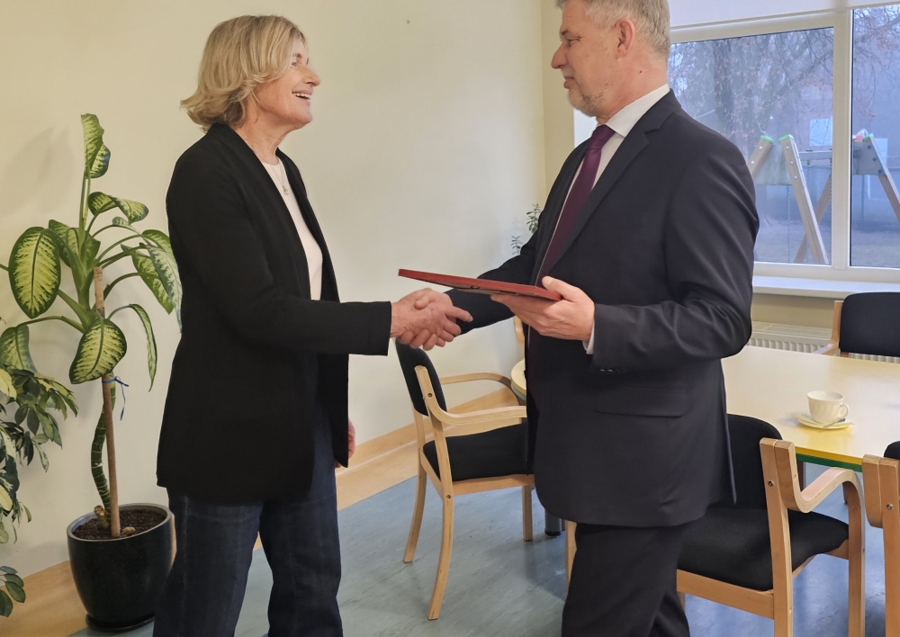 Padėkota  darbą baigiančiai Molėtų „Vyturėlio“ lopšelio-darželio direktorei Onai Kavalnienei