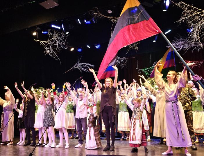 Iškilmingai paminėta Lietuvos Valstybės atkūrimo diena