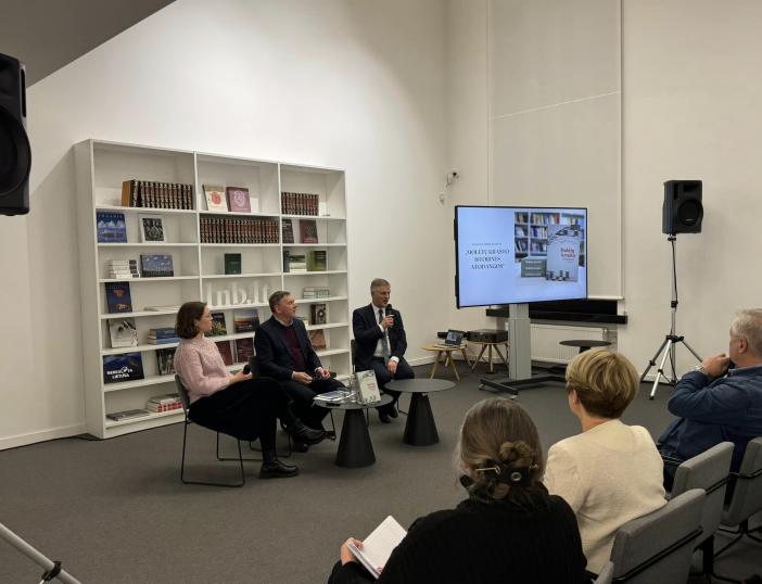 Sausio 31 d. Lietuvos nacionalinėje Martyno Mažvydo bibliotekoje įvyko knygos „Molėtų krašto istorinės atodangos“ pristatymas