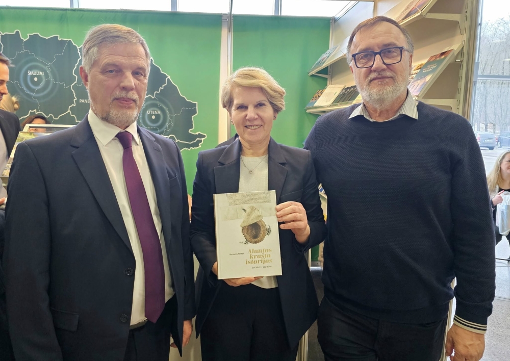 Jubiliejinėje 25-ojoje Vilniaus knygų mugėje pristatomos ir Molėtų autorių knygos