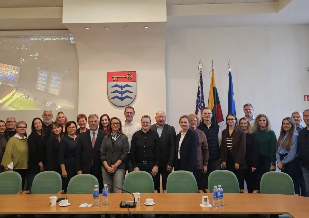Molėtų rajono savivaldybėje lankėsi Šilutės rajono savivaldybės delegacija