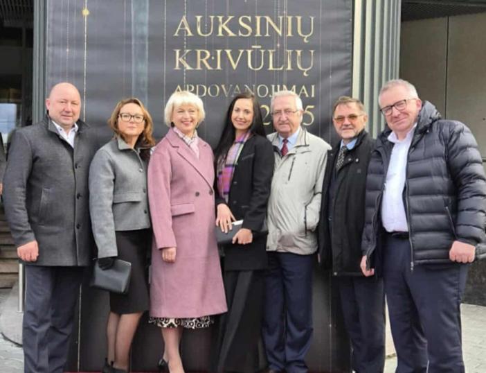 Molėtų rajono savivaldybės atstovai dalyvavo „Auksinės krivūlės 2025“ apdovanojimų ceremonijoje