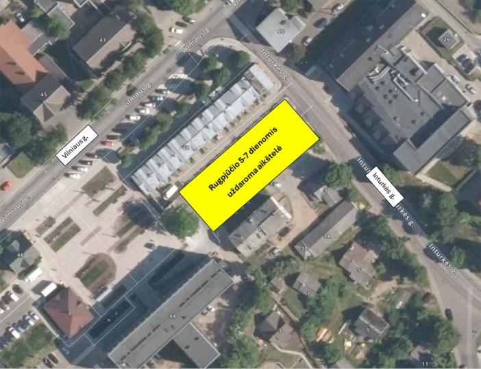 Rugpjūčio 5-7 dienomis uždaroma aikštelė prie savivaldybės