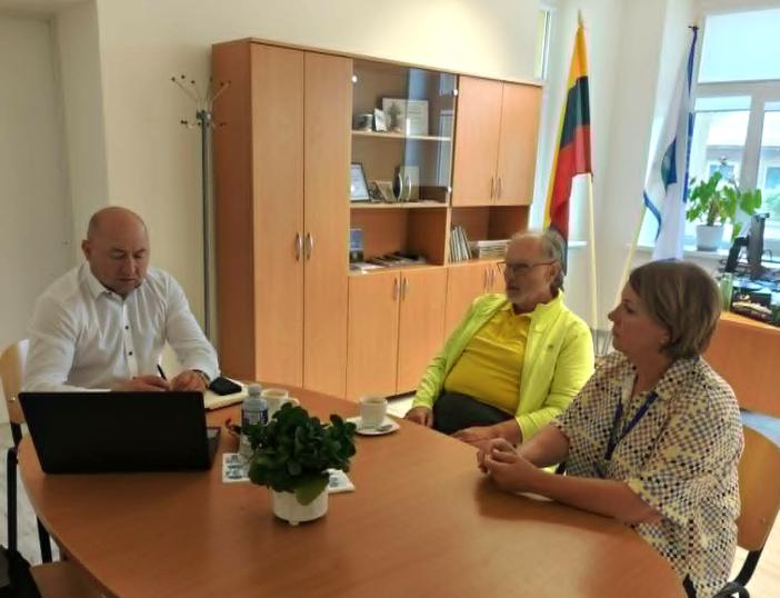 Administracijos direktorius Sigitas Žvinys seniūnijose susitinka su gyventojais: aptariamos vietos aktualijos