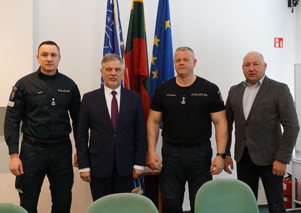 Molėtų rajono savivaldybė ir Utenos apskrities VPK pasirašė bendradarbiavimo bei viešosios tvarkos ir eismo saugumo užtikrinimo Molėtų mieste ir rajone programos finansavimo sutartis