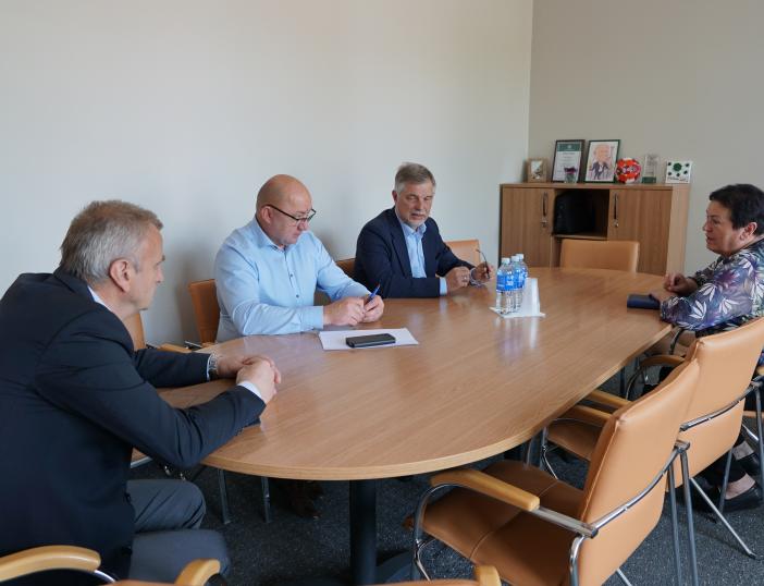 Molėtų rajono savivaldybėje aptarta administracinio pastato remonto darbų eiga