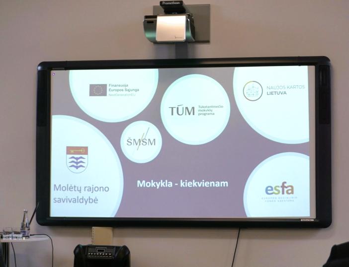 Vyko Tūkstantmečio mokyklų programos ir Molėtų r. savivaldybės švietimo pažangos plano „Mokykla – kiekvienam“ pristatymas