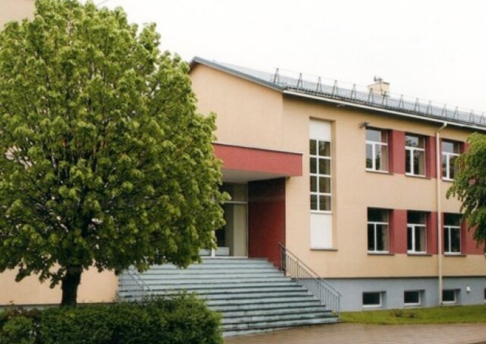 Paskelbtas konkursas eiti Giedraičių gimnazijos direktoriaus pareigas