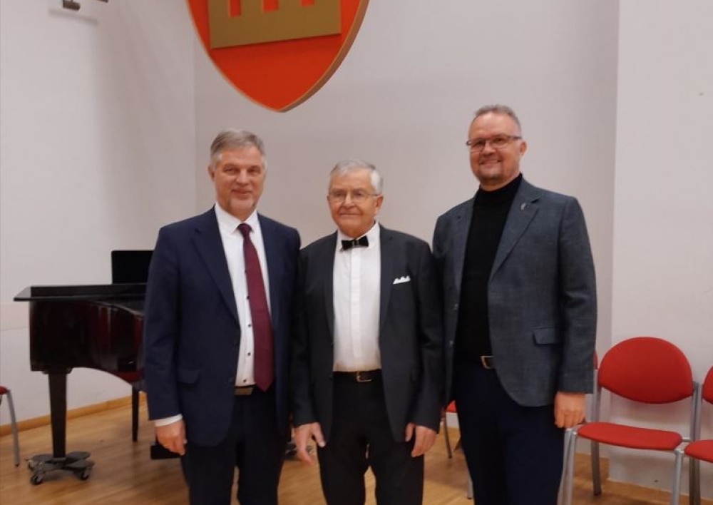 Molėtų garbės piliečiui Viliui Maslauskui - 80