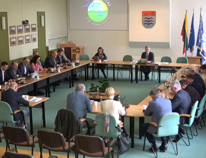 Balandžio 30 d. savivaldybės tarybos posėdyje apsvarstyti 34 klausimai