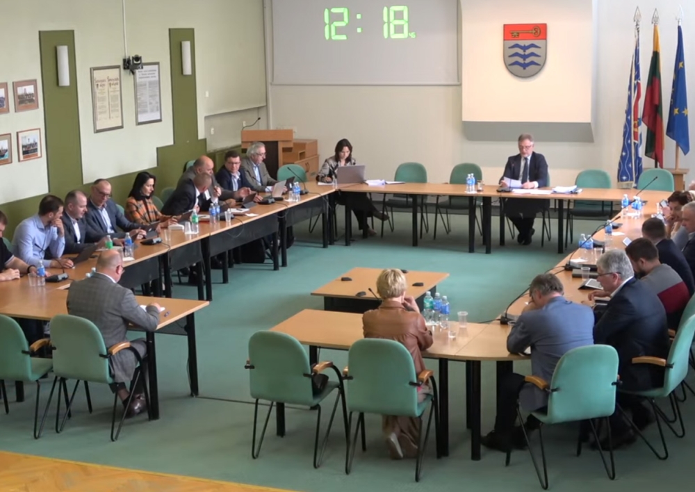  Balandžio 24 d. savivaldybės tarybos posėdyje apsvarstyti 35 klausimai